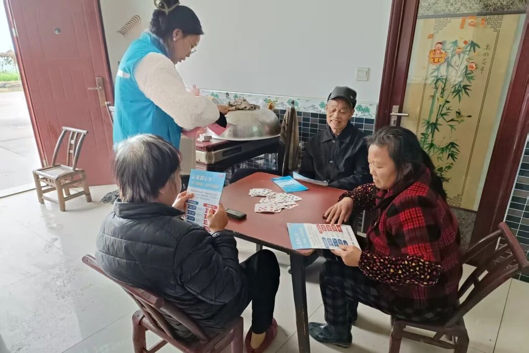 服务走进村委，健康流入万家